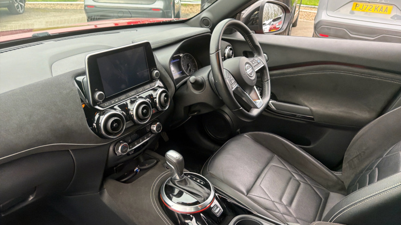 Nissan Juke 1.0 DiG-T 114 Tekna+ 5dr DCT Petrol Hatchback